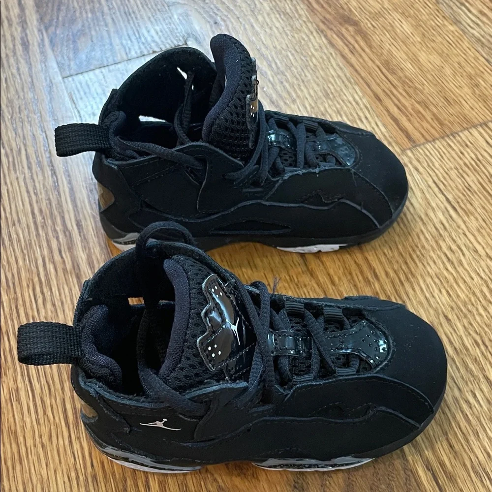 Kid’s Jordan True Flight Sneakers/Shoes. Size 7C. Like New Condition.
